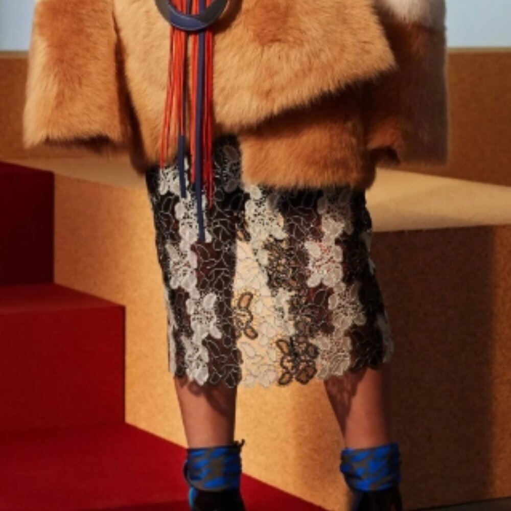 DVF Fall 2017 Ready-to-wear Collection Lace Black White Floral Midi Skirt M $328 - Picture 2 of 11